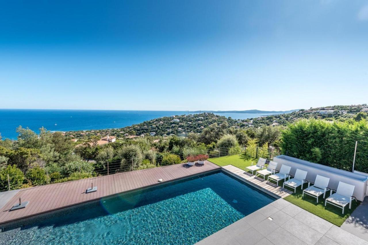 Vue Panoramique Sur La Baie De St Tropez Vila Les Issambres Exterior foto