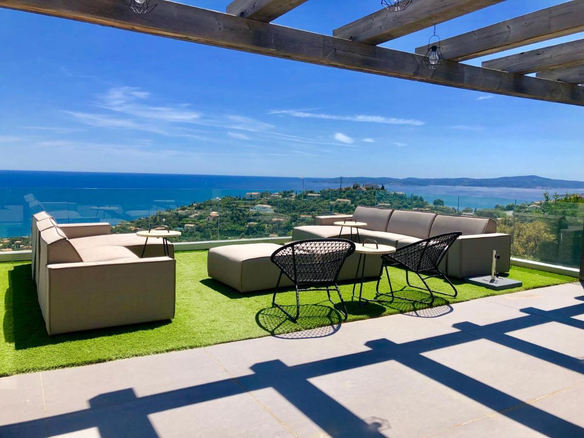 Vue Panoramique Sur La Baie De St Tropez Vila Les Issambres Exterior foto